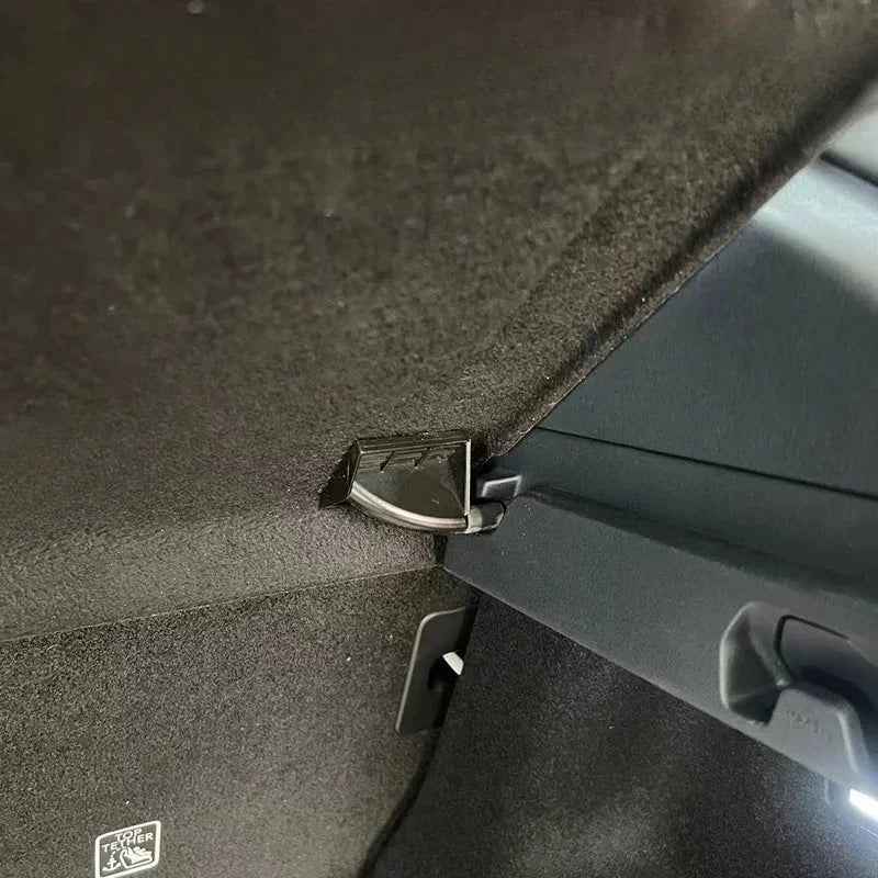 Cargo Cover for Lynk & Co 02