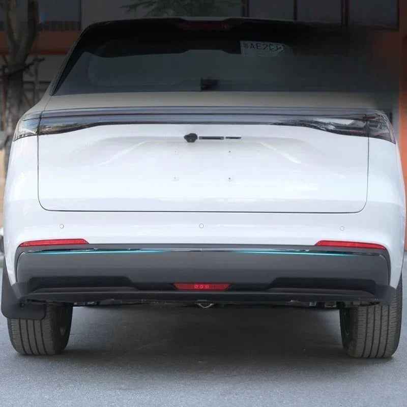 Front Lip and Front Rear  Scoop Body Kit for Geely