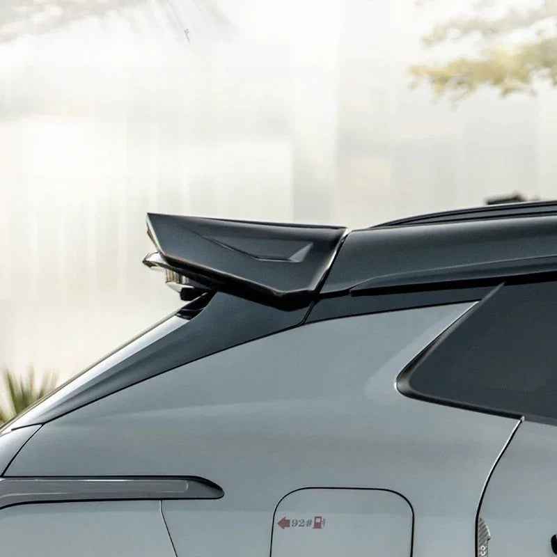 Spoiler for Lynk & Co 08
