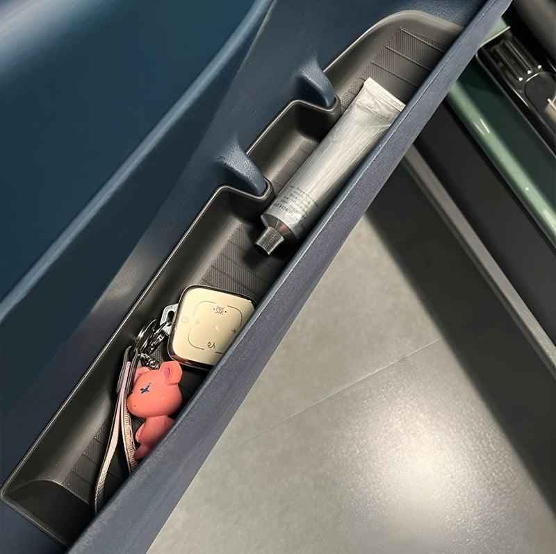 Front And Rear Under-Door Storage Boxes for ZEEKR X