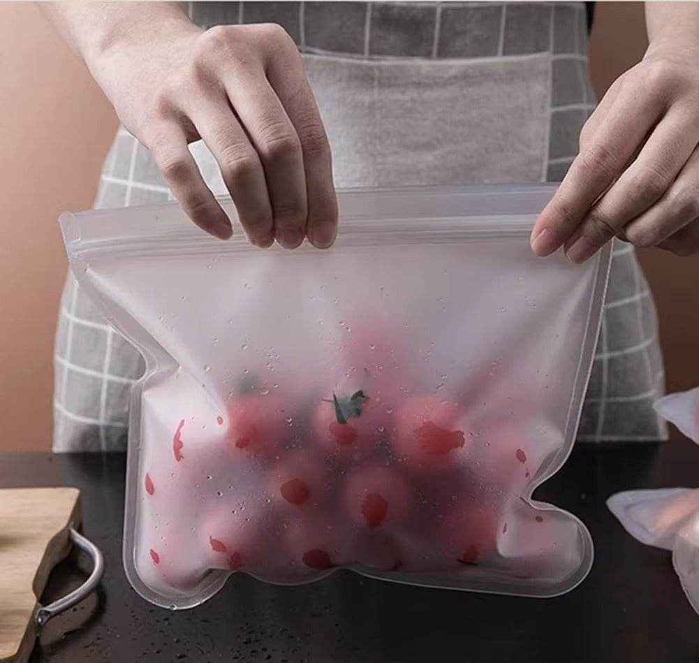 Silicone Food Storage Containers – Stand-Up Zip-Shut Bags
